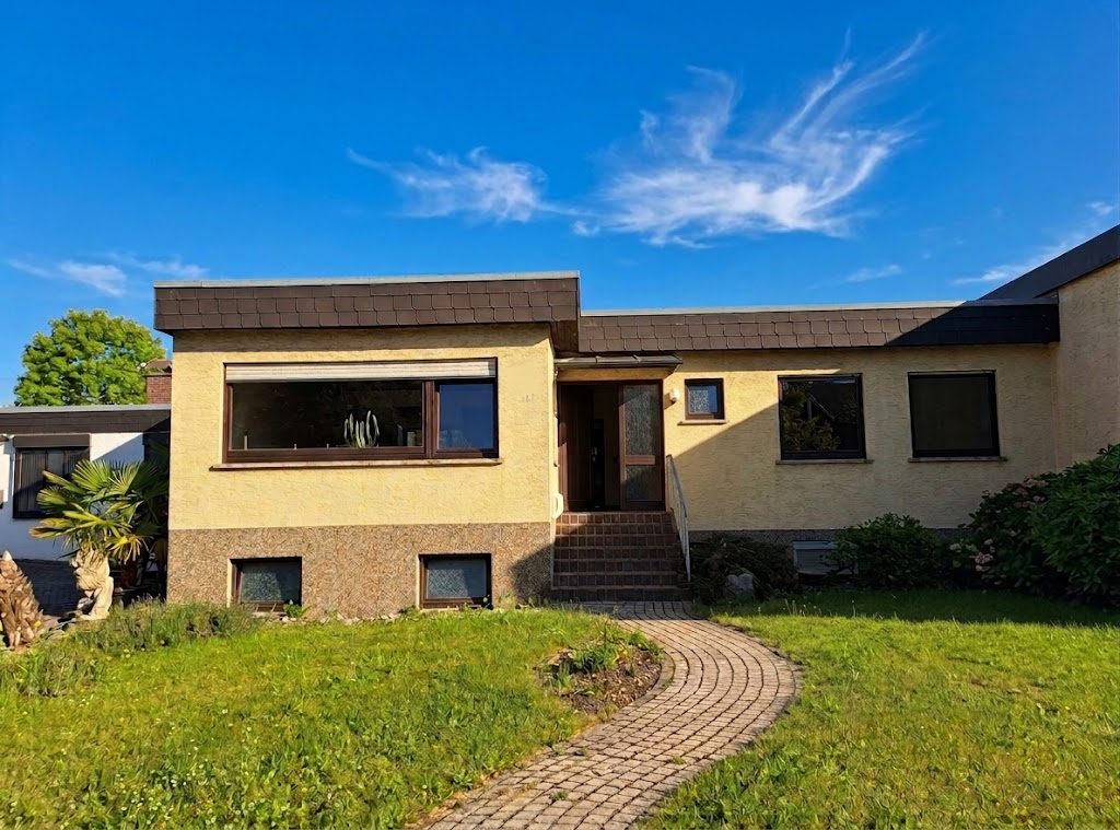 Großzügiges Reihenmittelhaus mit Potenzial in ruhiger Anliegerlage